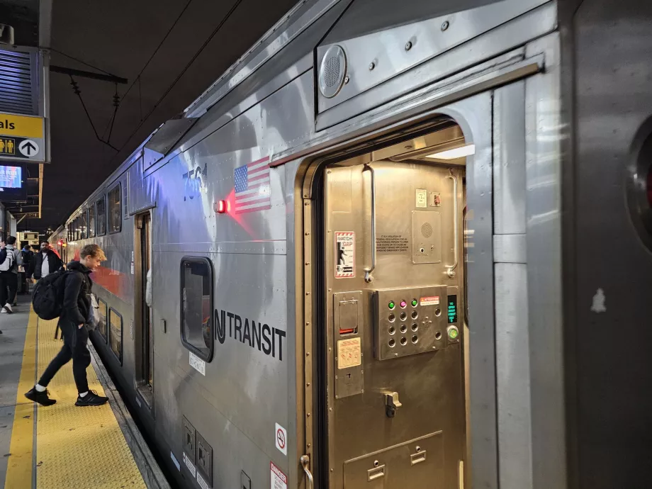 Treno NJ Transit