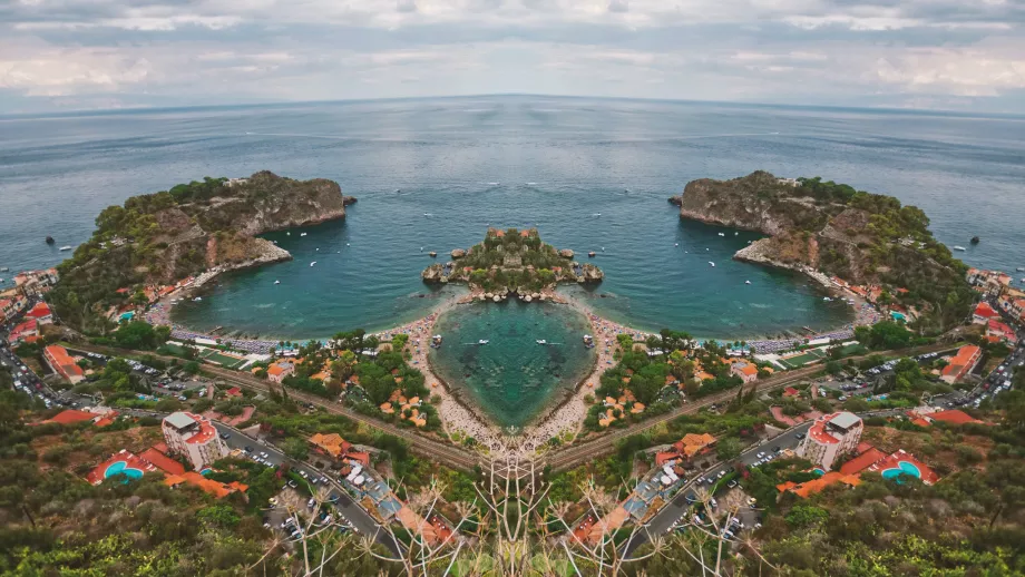 Il mare a Taormina