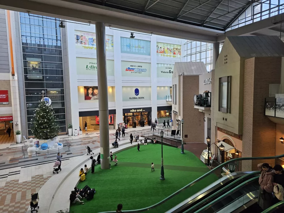 Centro commerciale tranquillo