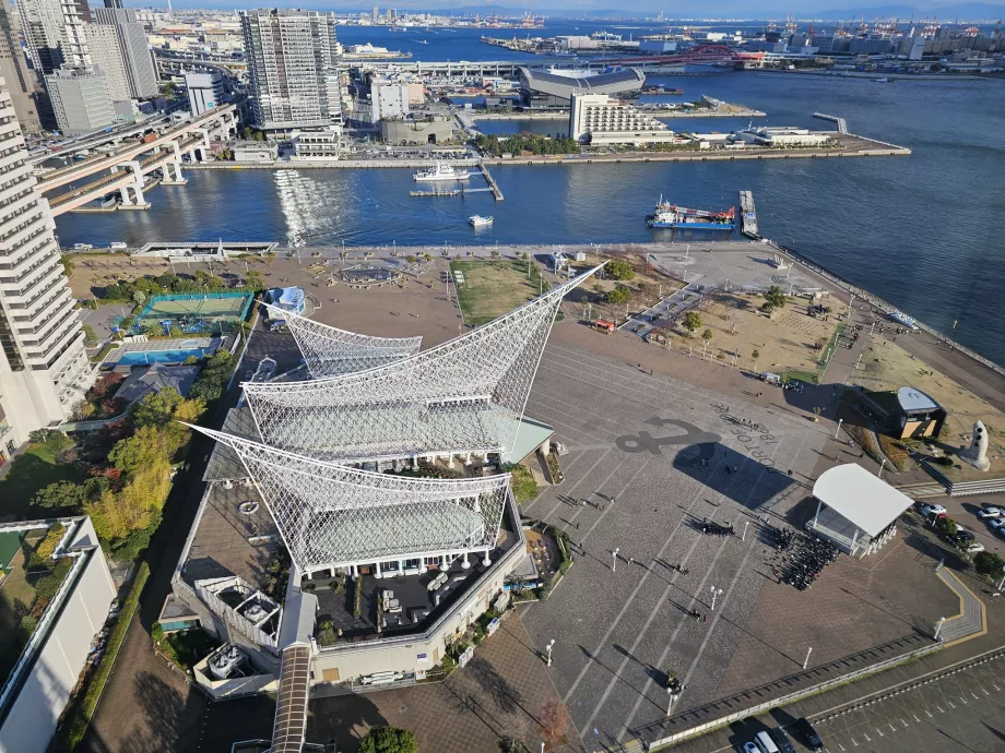 Vista dalla torre del porto di Kobe