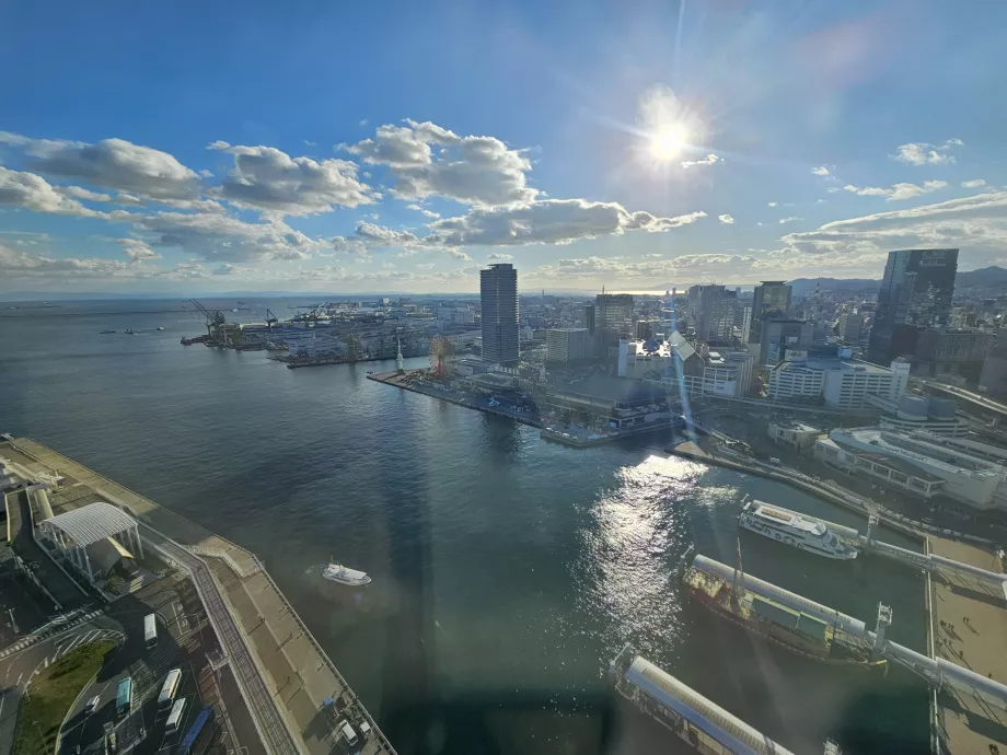 Vista dalla torre del porto di Kobe