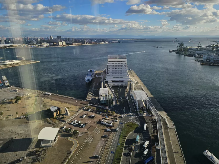 Vista dalla torre del porto di Kobe