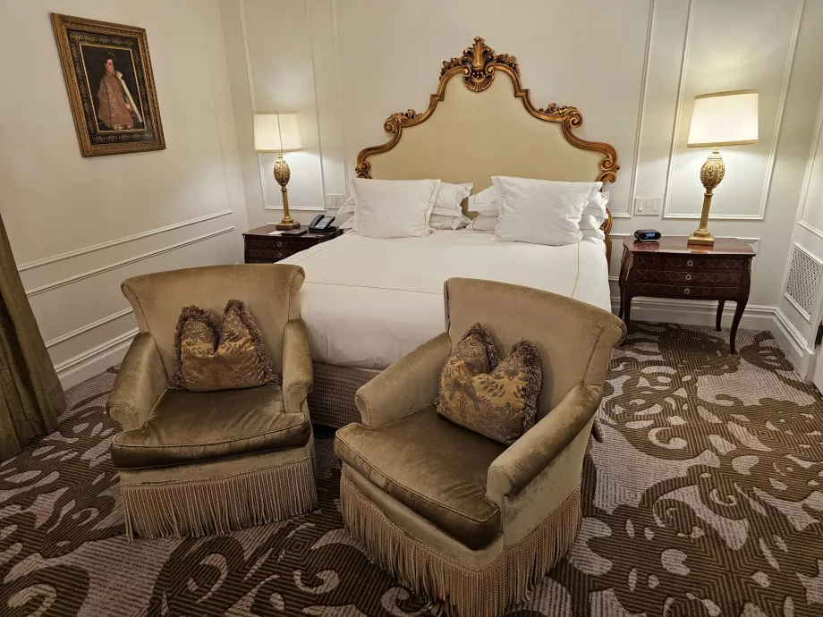 Camera - letto e poltrone