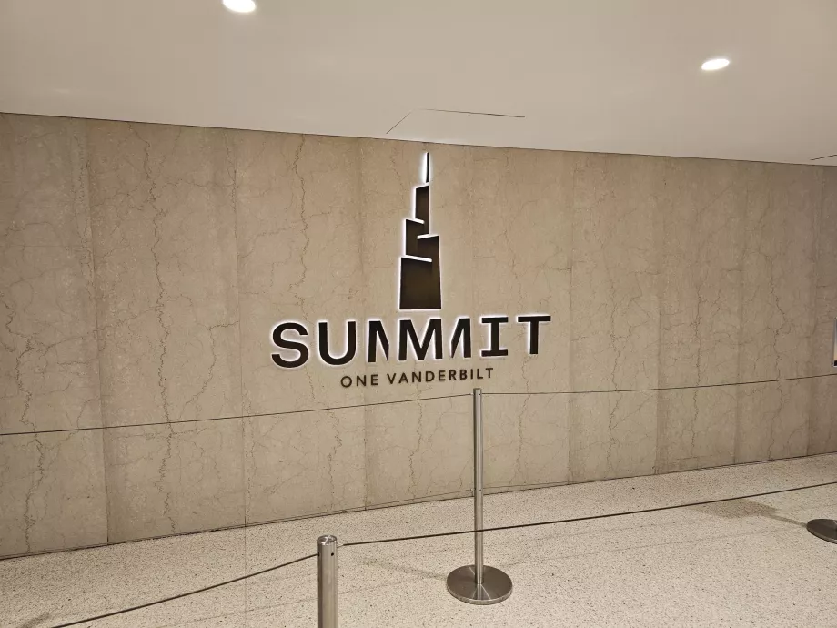 Summit One Vanderbilt, ingresso interno