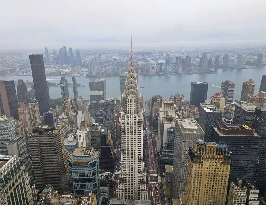 Summit One Vanderbilt, vista sul Chrysler Building
