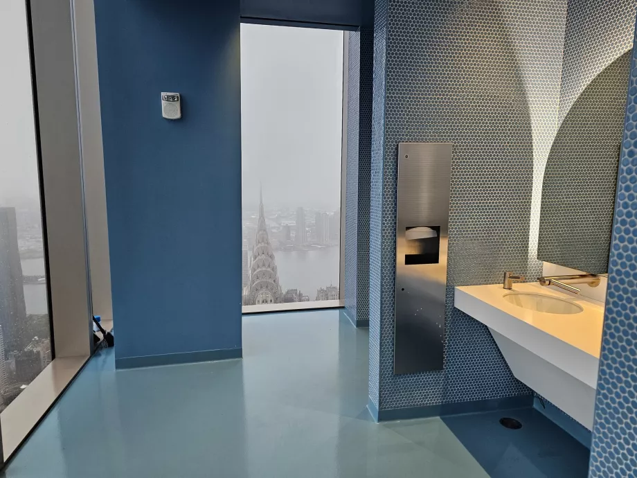 Summit One Vanderbilt, bagni con vista