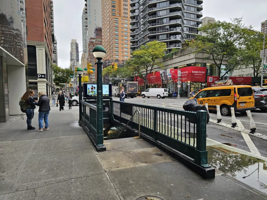Ingresso alla metropolitana