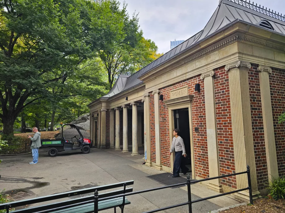 Servizi igienici pubblici a Central Park