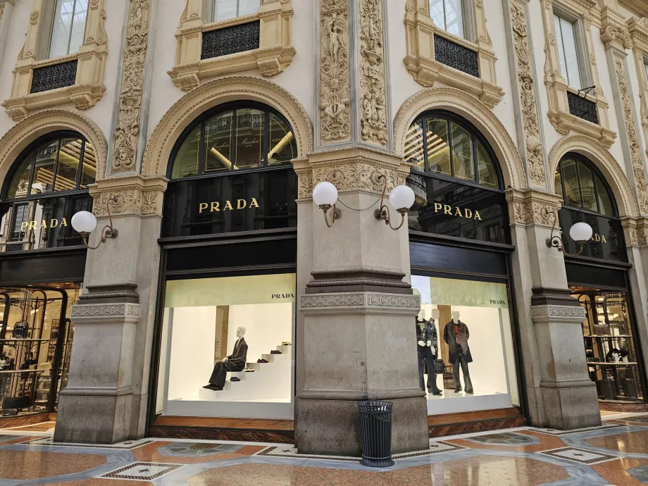 Negozi in Galleria Vittorio Emanuele II.