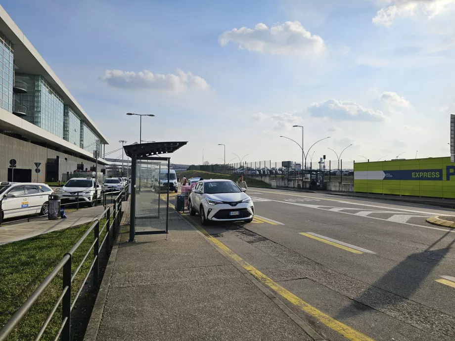 Stand Uber, Terminal 1