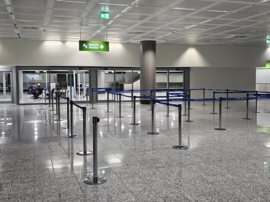 Trasferimento, Terminal 1