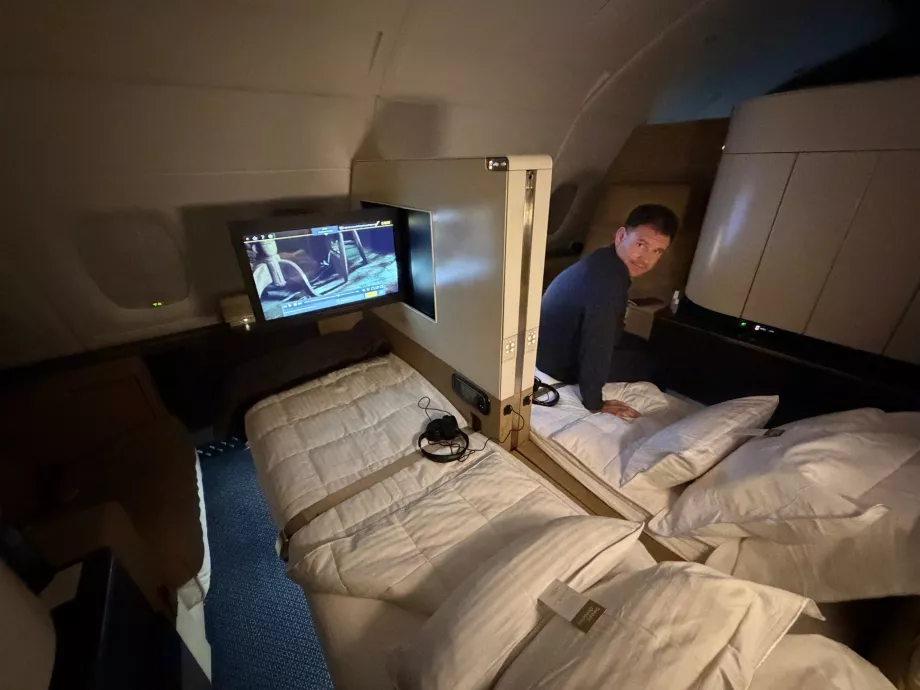 Io sul letto nella First Class di Etihad Airways