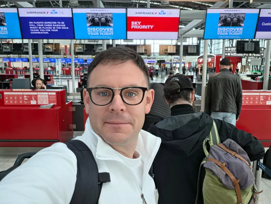 Check-in per un volo a Praga