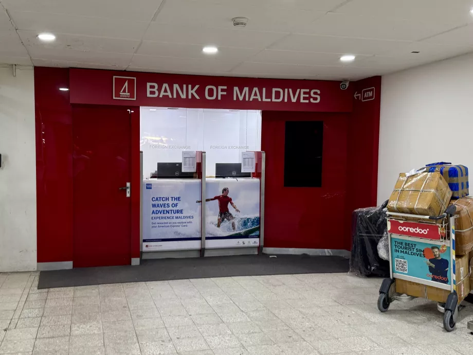 Banca delle Maldive all'aeroporto di Malé MLE