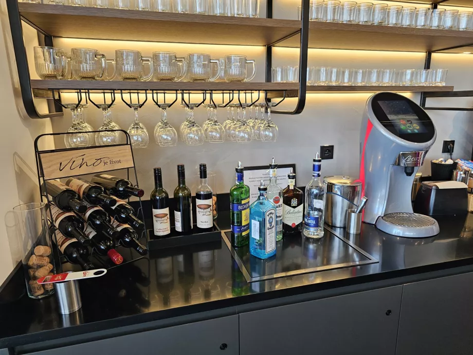 Alcol, liquori e vino rosso