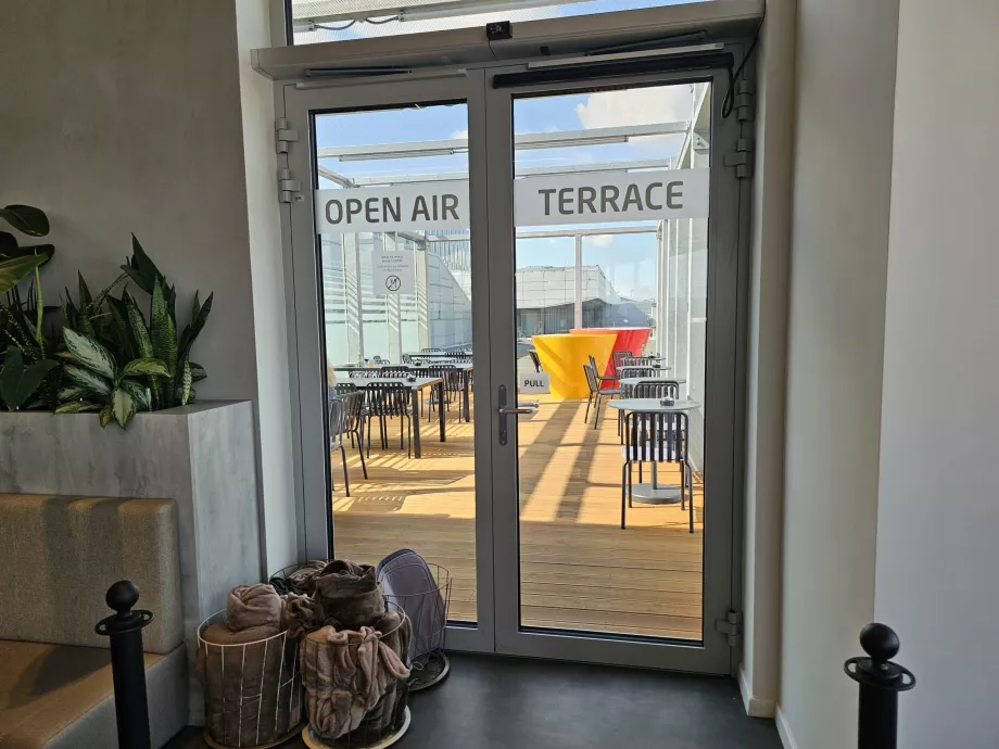 Terrazza per vedere e fumare