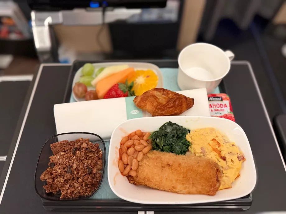 Colazione sul volo CI68