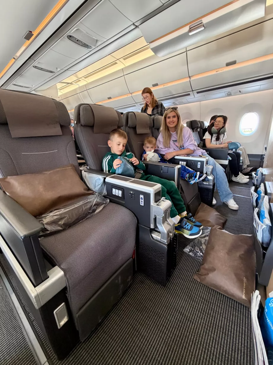La nostra famiglia in prima fila in Premium Economy