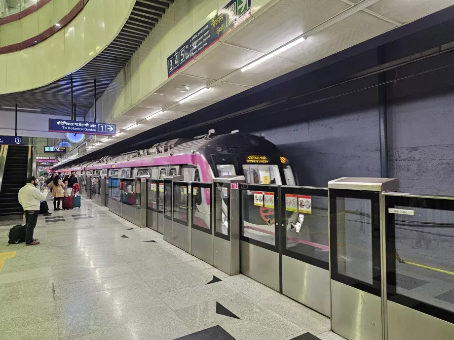 Metropolitana, linea Magenta