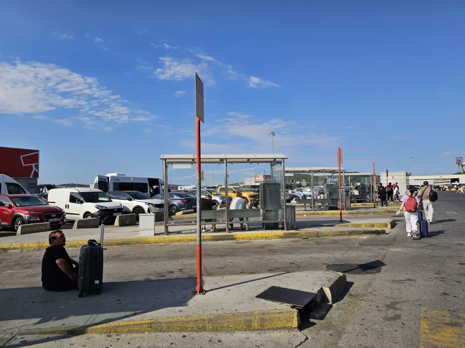 Fermate degli autobus del trasporto pubblico