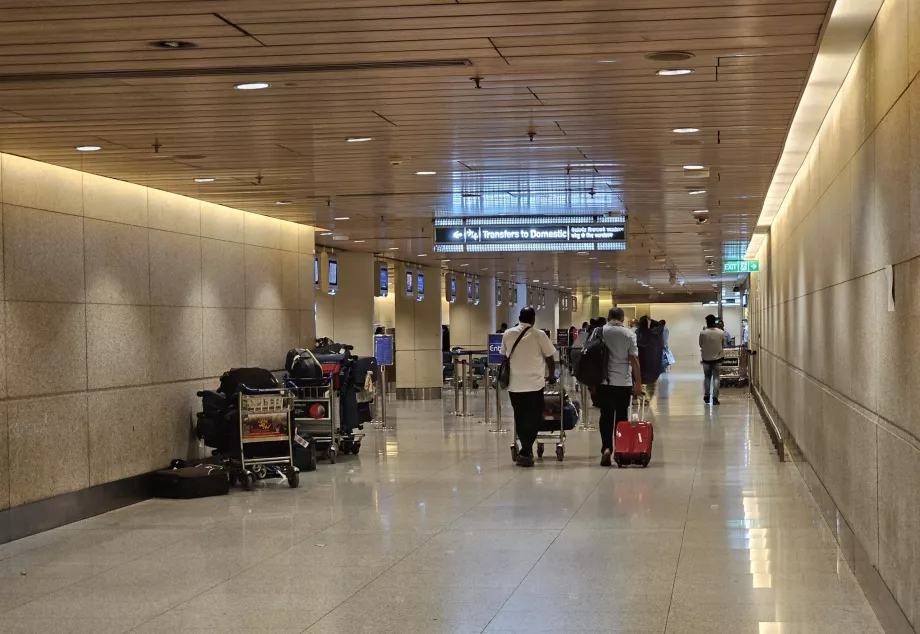 Trasferimento internazionale -&gt; nazionale, Terminal 2