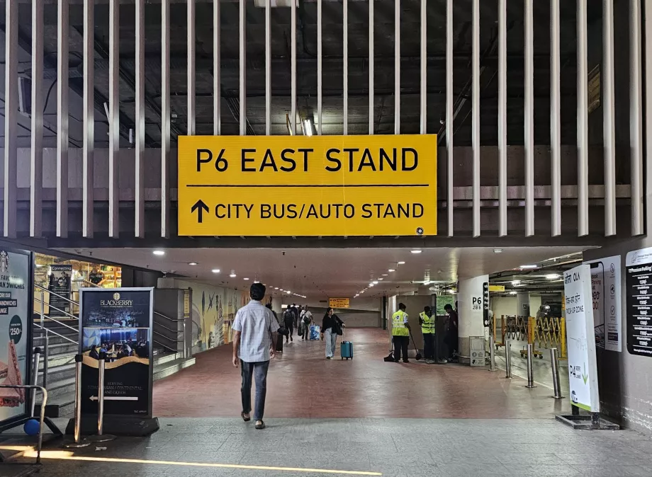 Direzione risciò e autobus urbani, Terminal 2