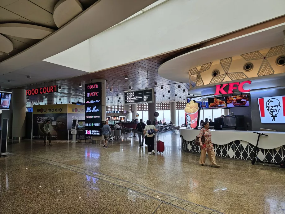 Food Court, Zona di transito, Terminal 2
