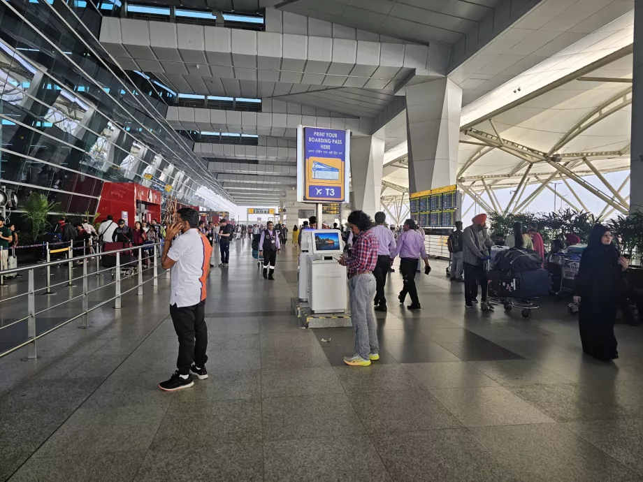 Controlli prima di entrare nel Terminal 3