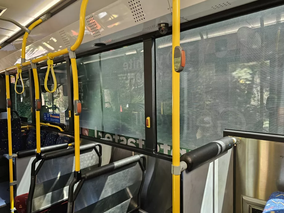 Pulsante di arresto sull'autobus