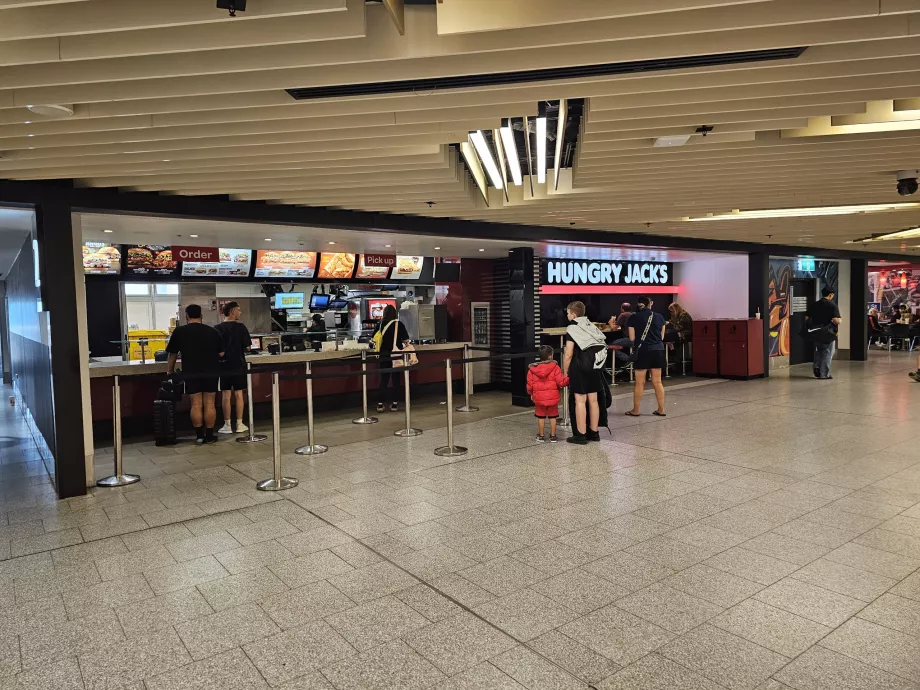 Food Court, Zona di transito, Terminal 2